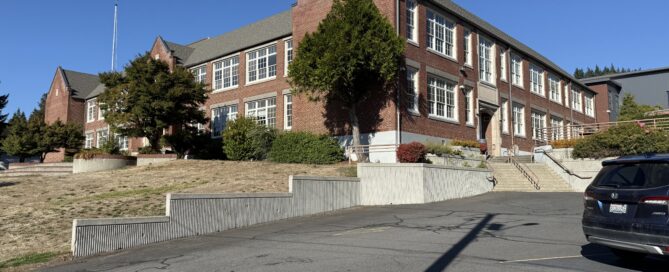 Forks High School/Bella’s Spot